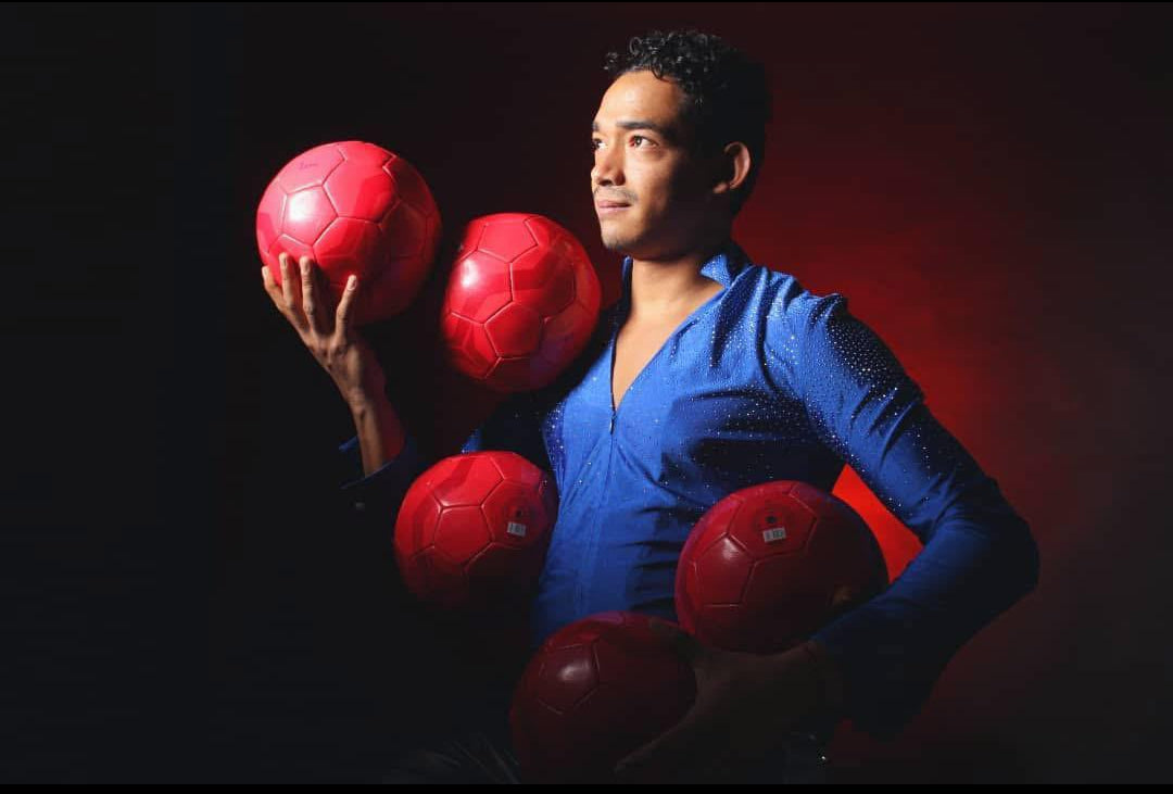 Miguel Flores - Malabarista internacional